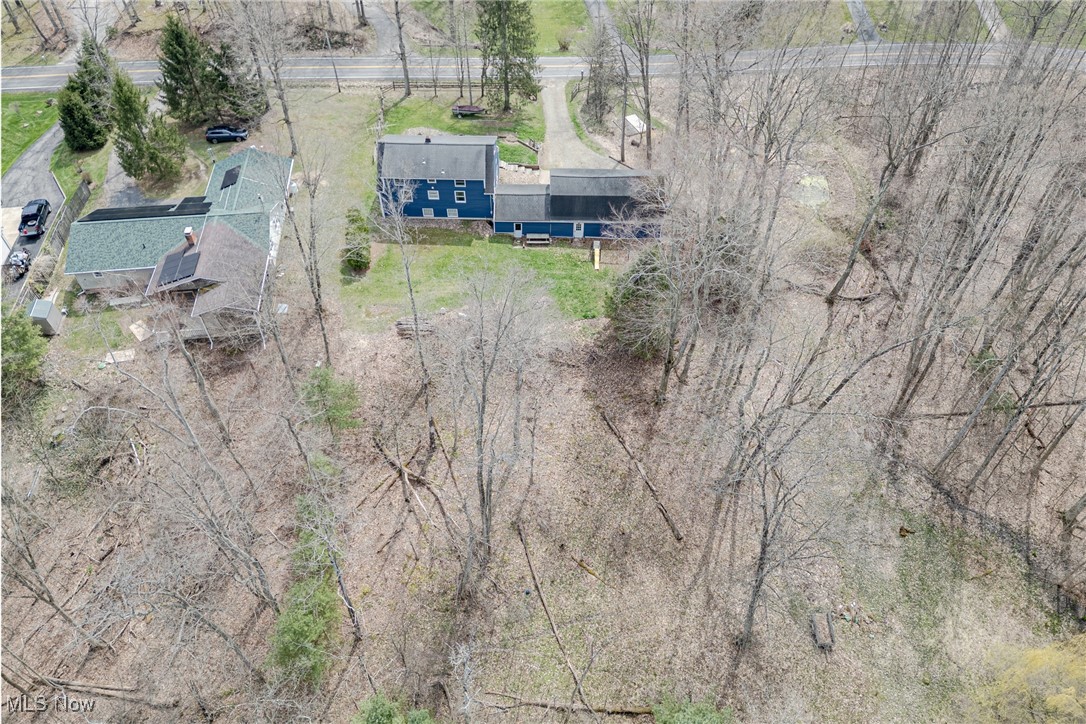 12560 Burton Heights Boulevard, Burton, Ohio image 25