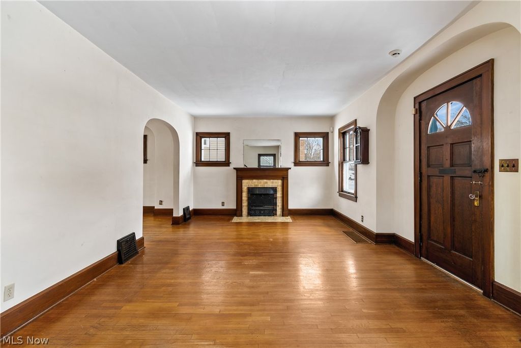 Photo of 1316 22nd Street NE, Canton, OH 44714 (MLS # 5194366)