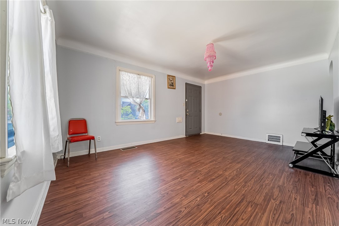 4272 W 137th Street