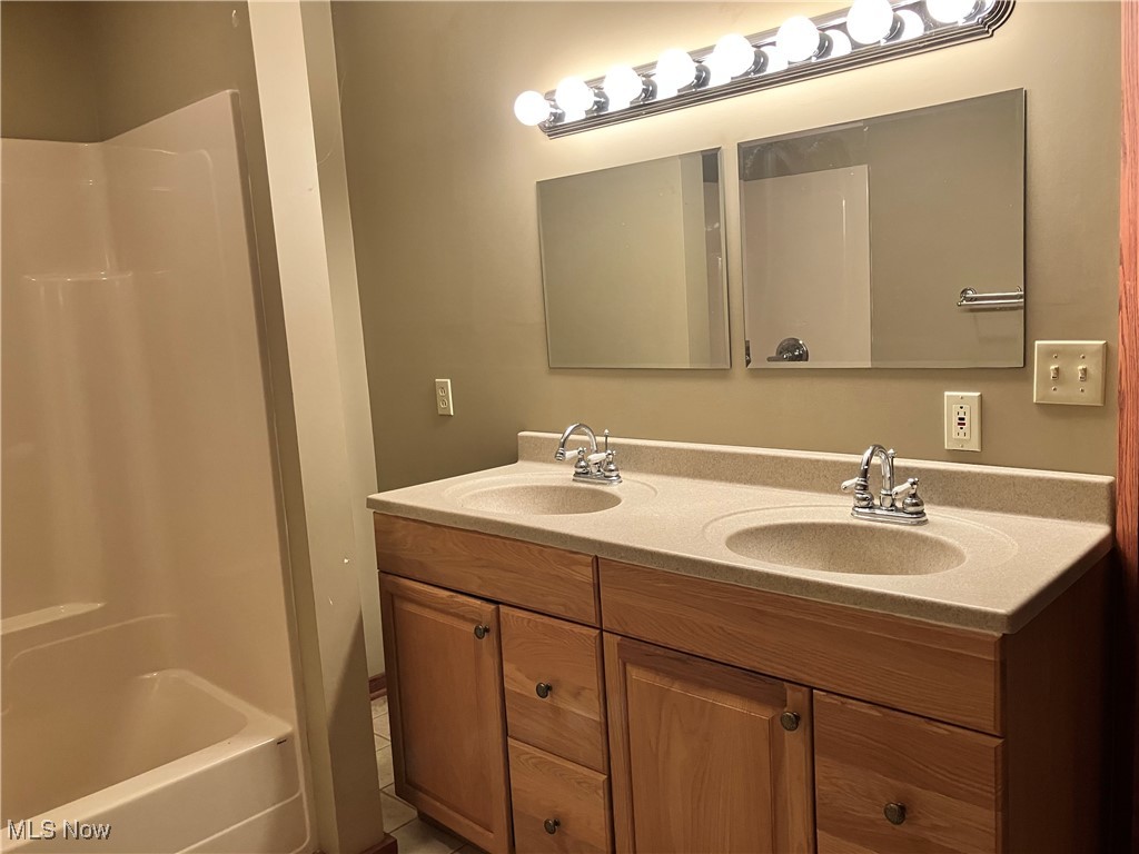 1254 Maxfli Drive, Akron, Ohio image 33
