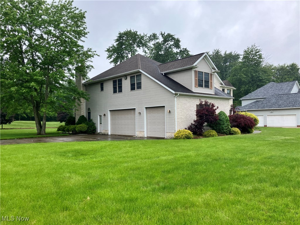 1254 Maxfli Drive, Akron, Ohio image 3