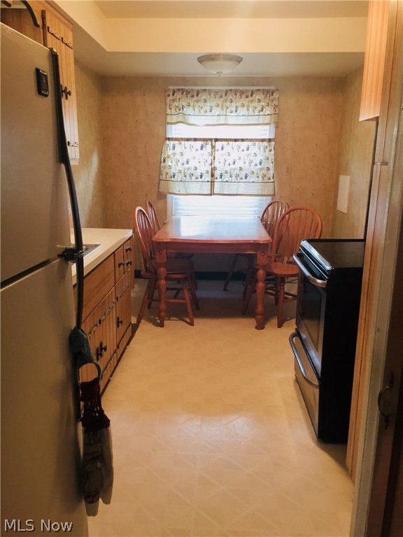 Selker-Himmel Inc Riverview Su - Residential