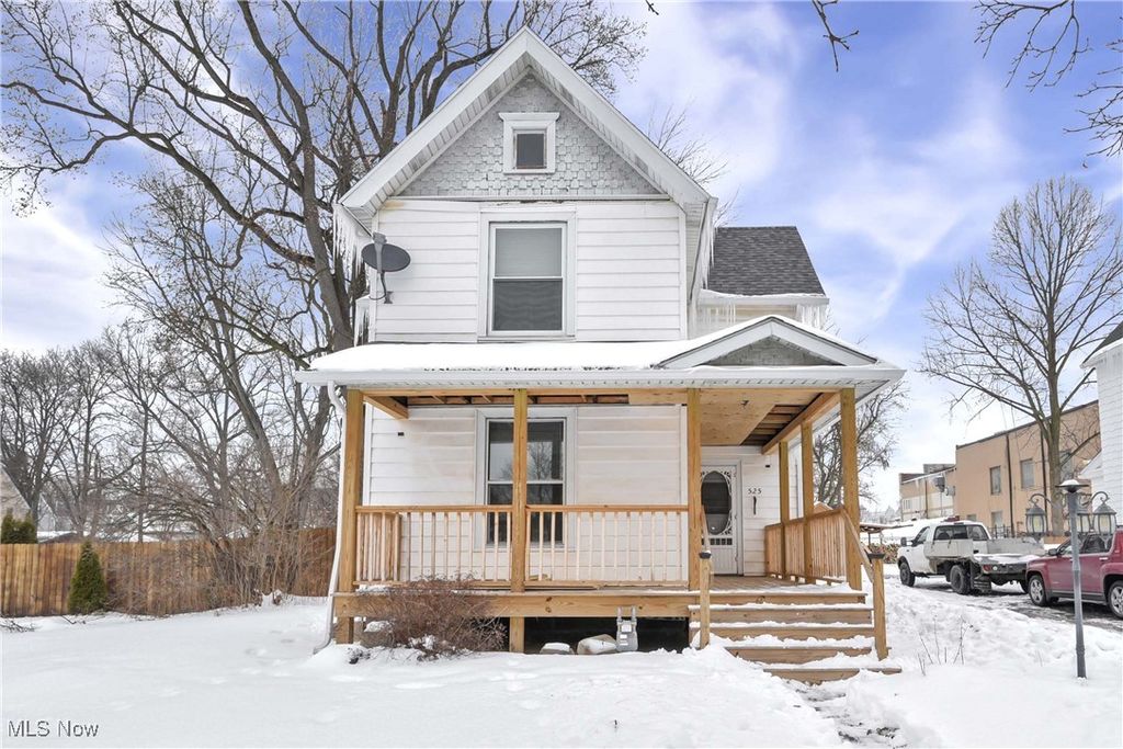 Photo of 525 2nd Street, Elyria, OH 44035 (MLS # 5184965)