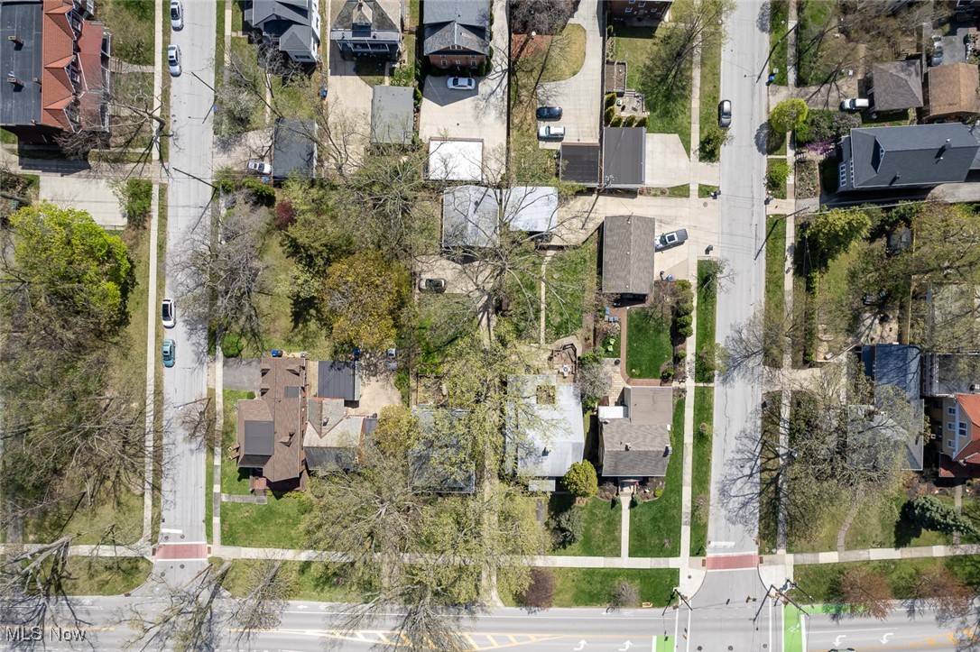 15617 Lake Avenue, Lakewood, Ohio image 37