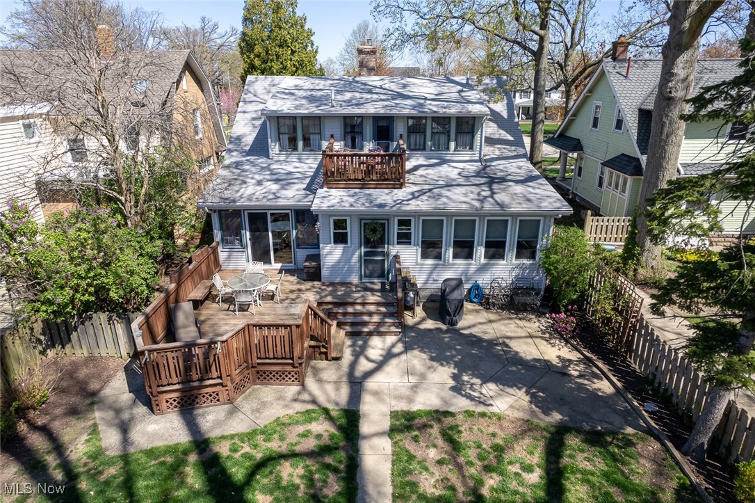 15617 Lake Avenue, Lakewood, Ohio image 33