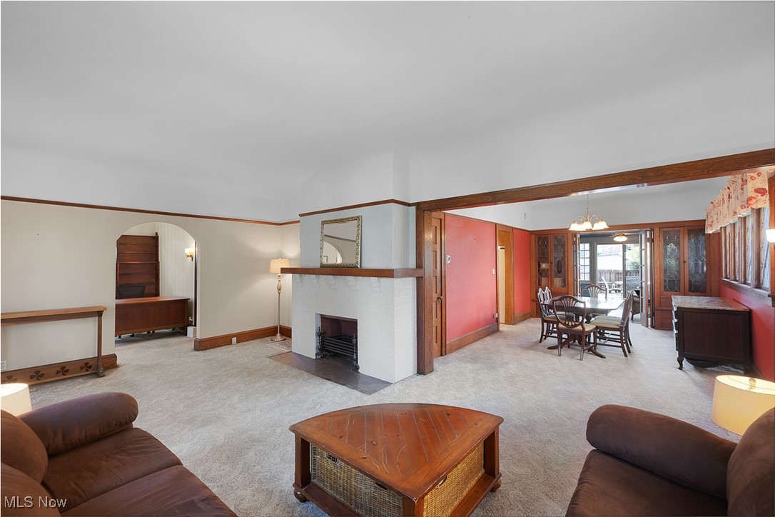 15617 Lake Avenue, Lakewood, Ohio image 3