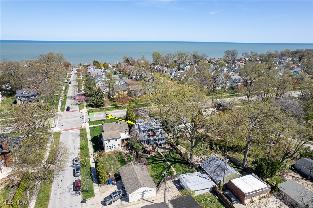 15617 Lake Avenue, Lakewood, Ohio image 38