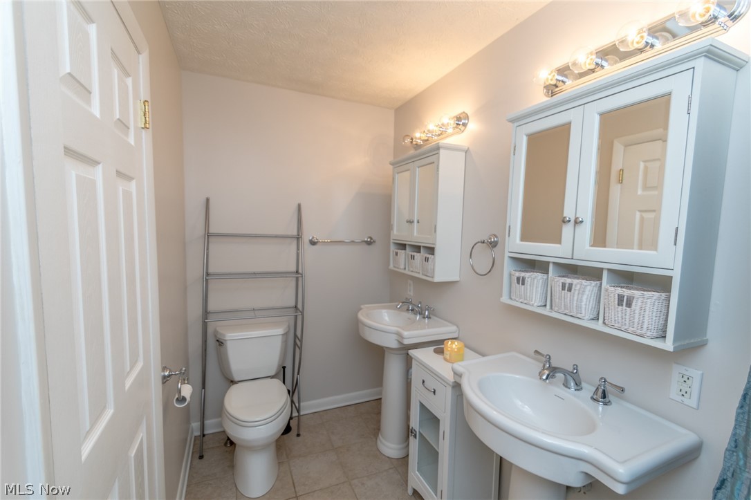 Forest Mdws 02 - Residential