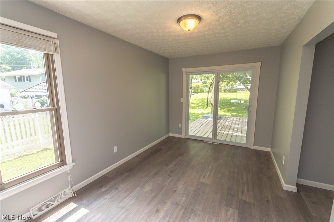 Forest Mdws 02 - Residential