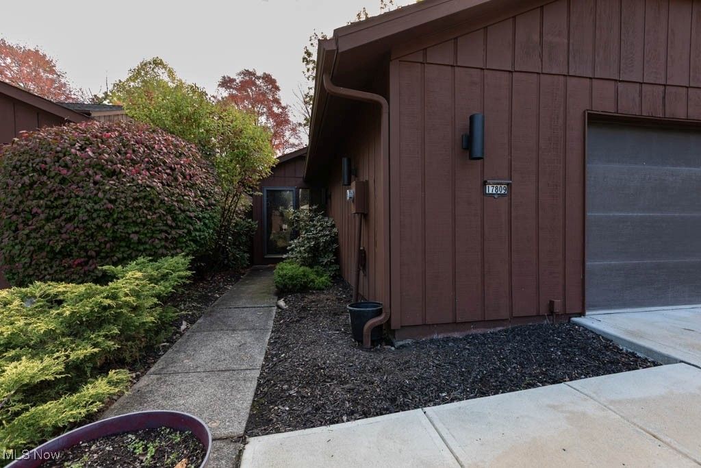 Photo of 17809 Cliffside Drive, Strongsville, OH 44136 (MLS # 5166050)