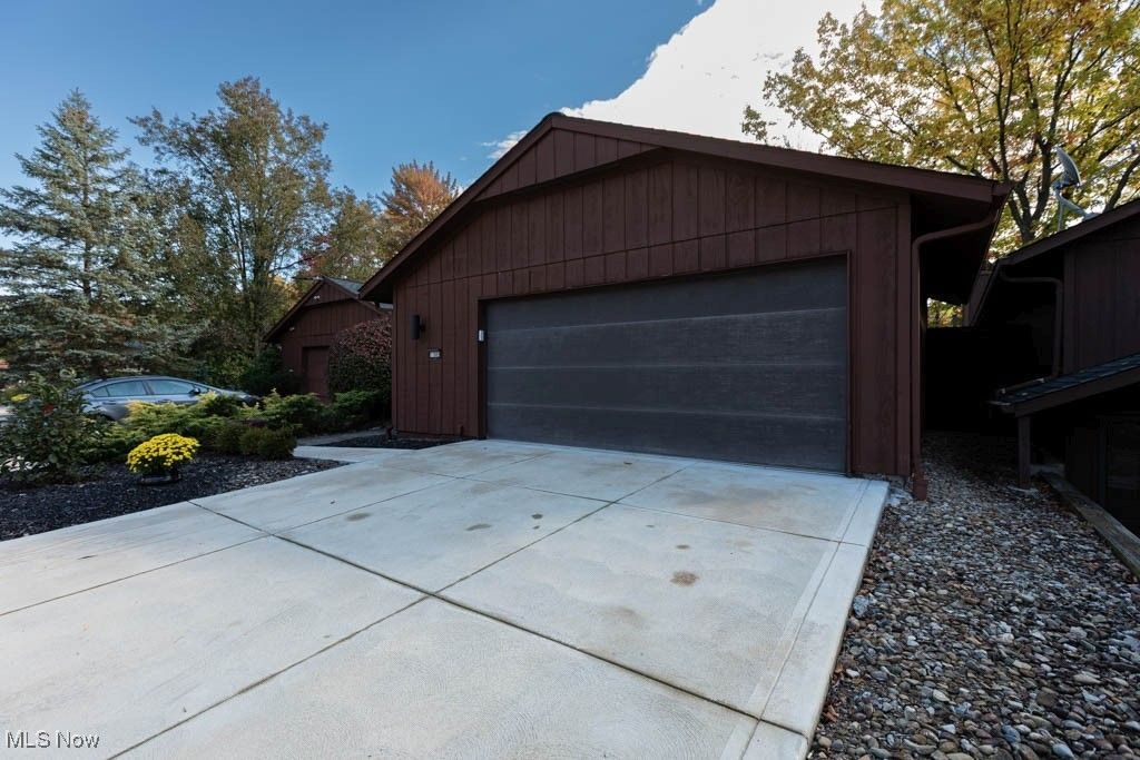Photo of 17809 Cliffside Drive, Strongsville, OH 44136 (MLS # 5166050)
