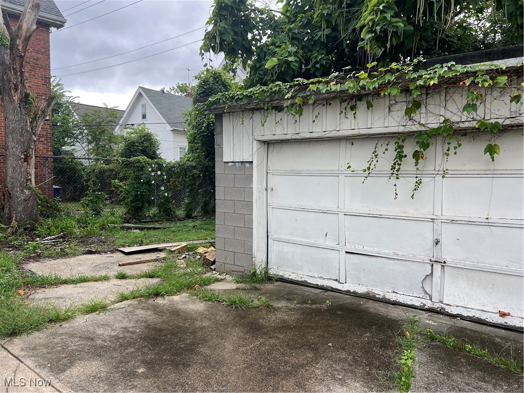 792 London Road