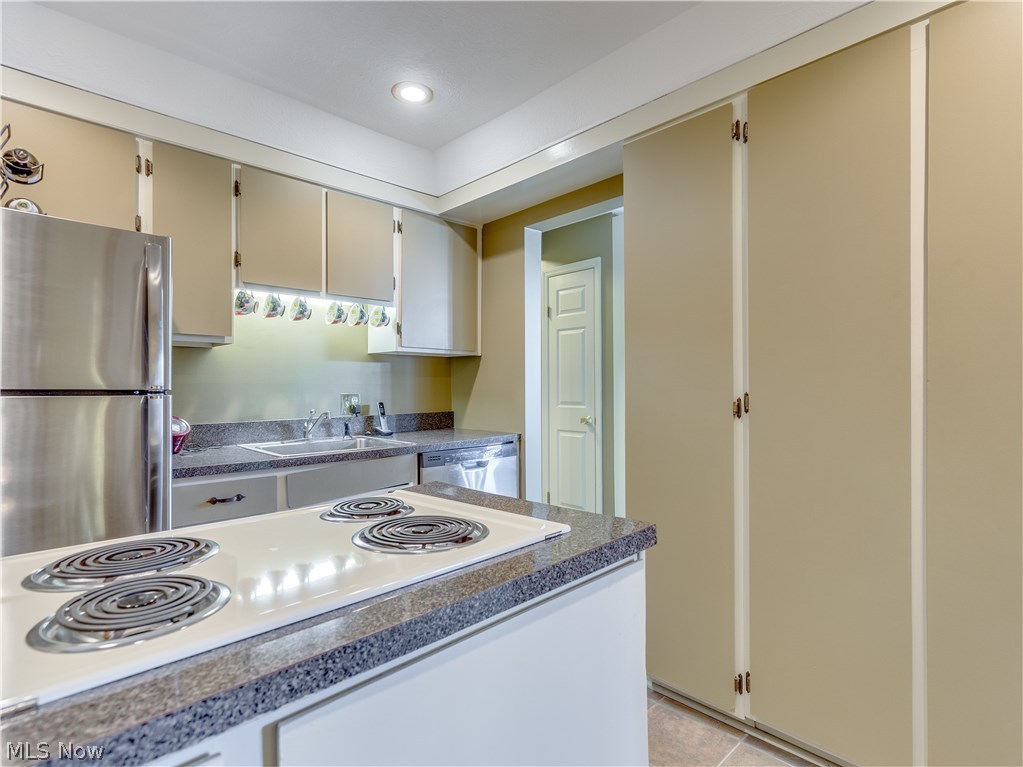 Georgetown Condo - Residential