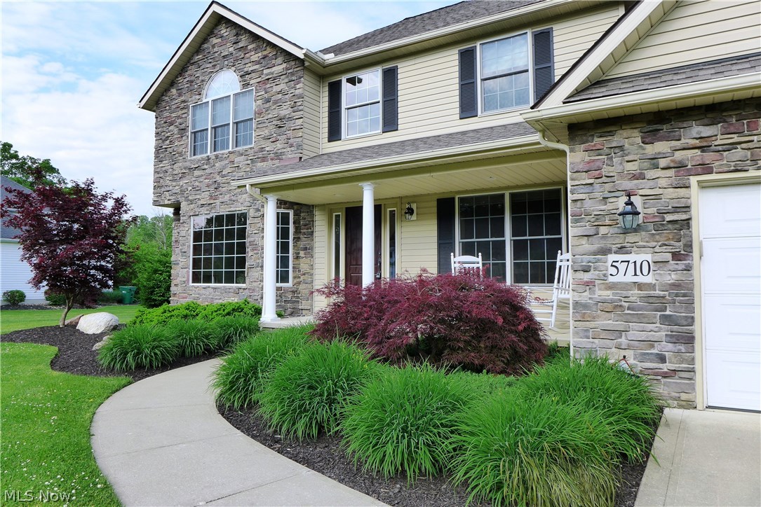 Blackbrook Golfview Estates 11 - Residential