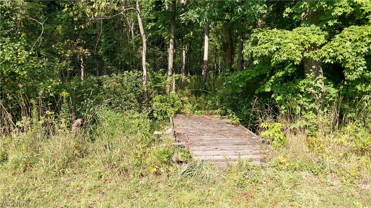 Village/Richfield 03 - Land