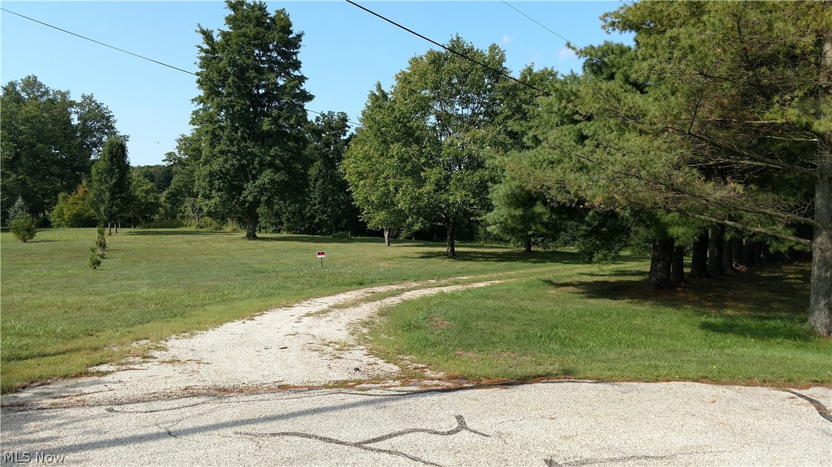 Village/Richfield 03 - Land