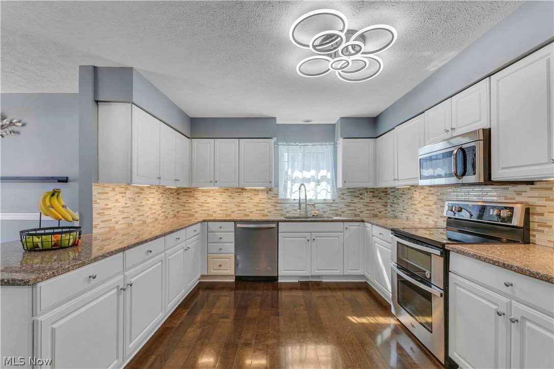 Homestead Vineyards - Residential