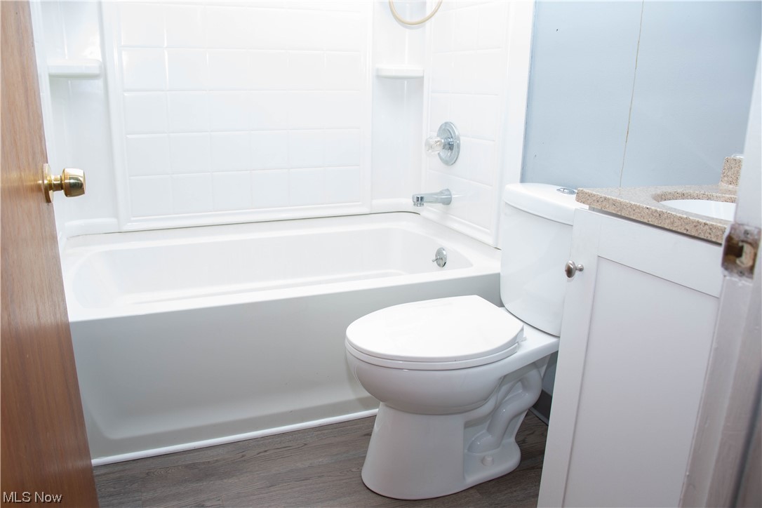 Blue Pond - Residential Lease