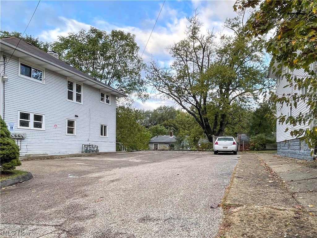 Blue Pond - Residential Lease