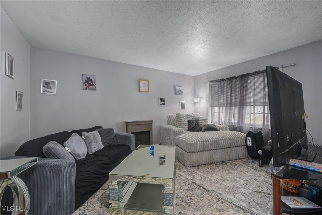 Hoy-Lo-Mae Allotment 6th Add - Residential