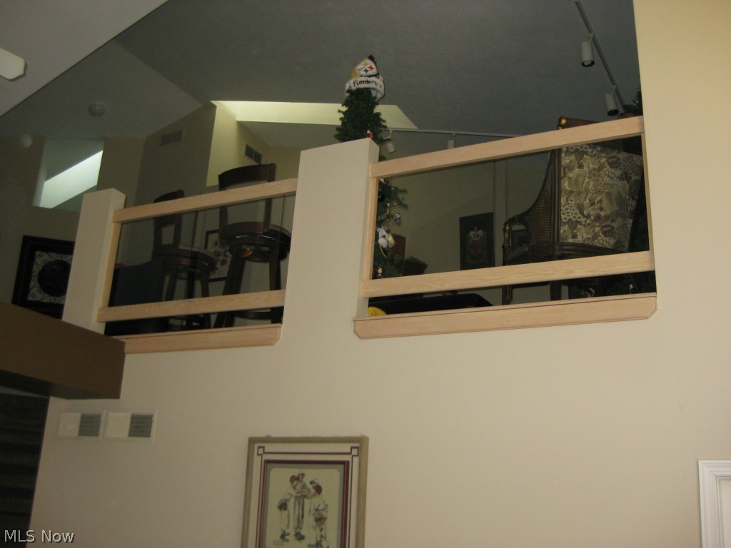 Arrowhead Bay Cond - Residential