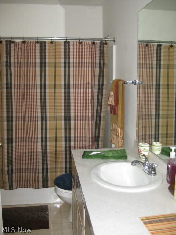 Arrowhead Bay Cond - Residential