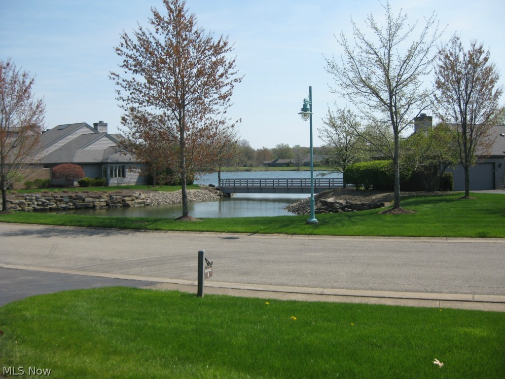 Arrowhead Bay Cond - Residential