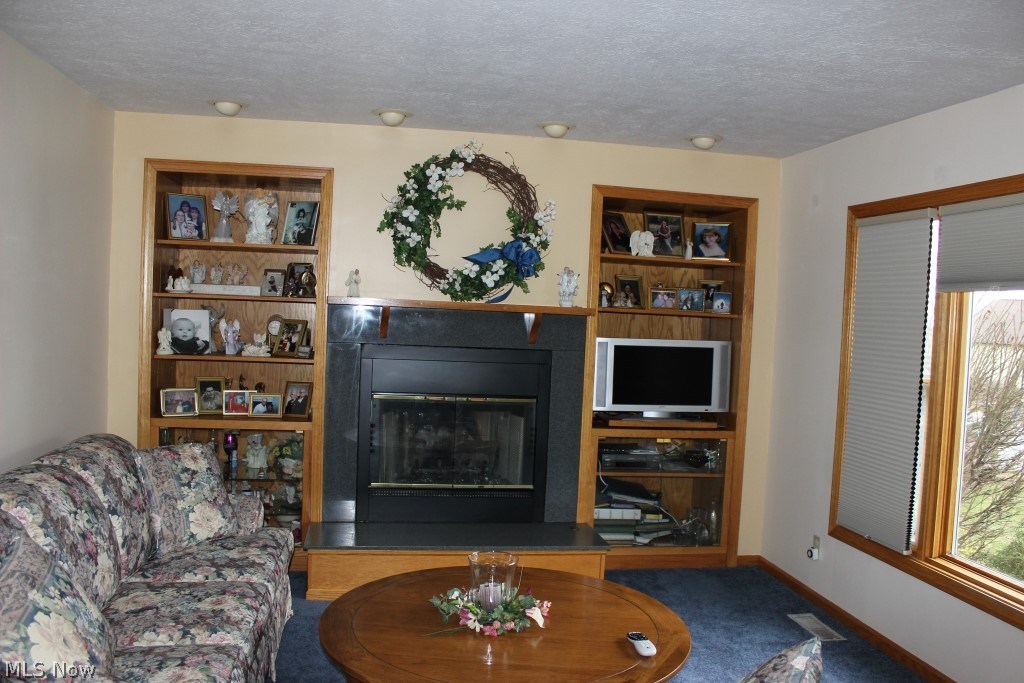 Oak Point - Residential