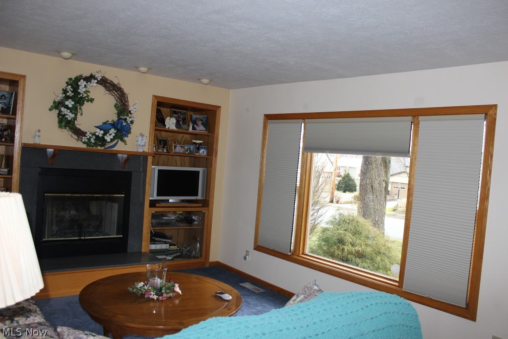 Oak Point - Residential