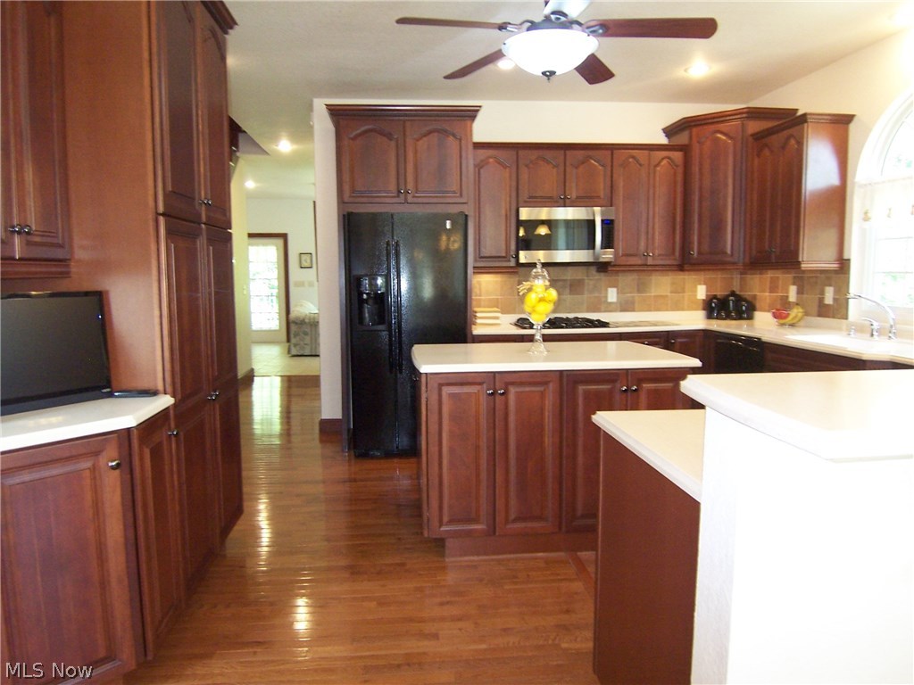 Ralph Lee Estates - Residential