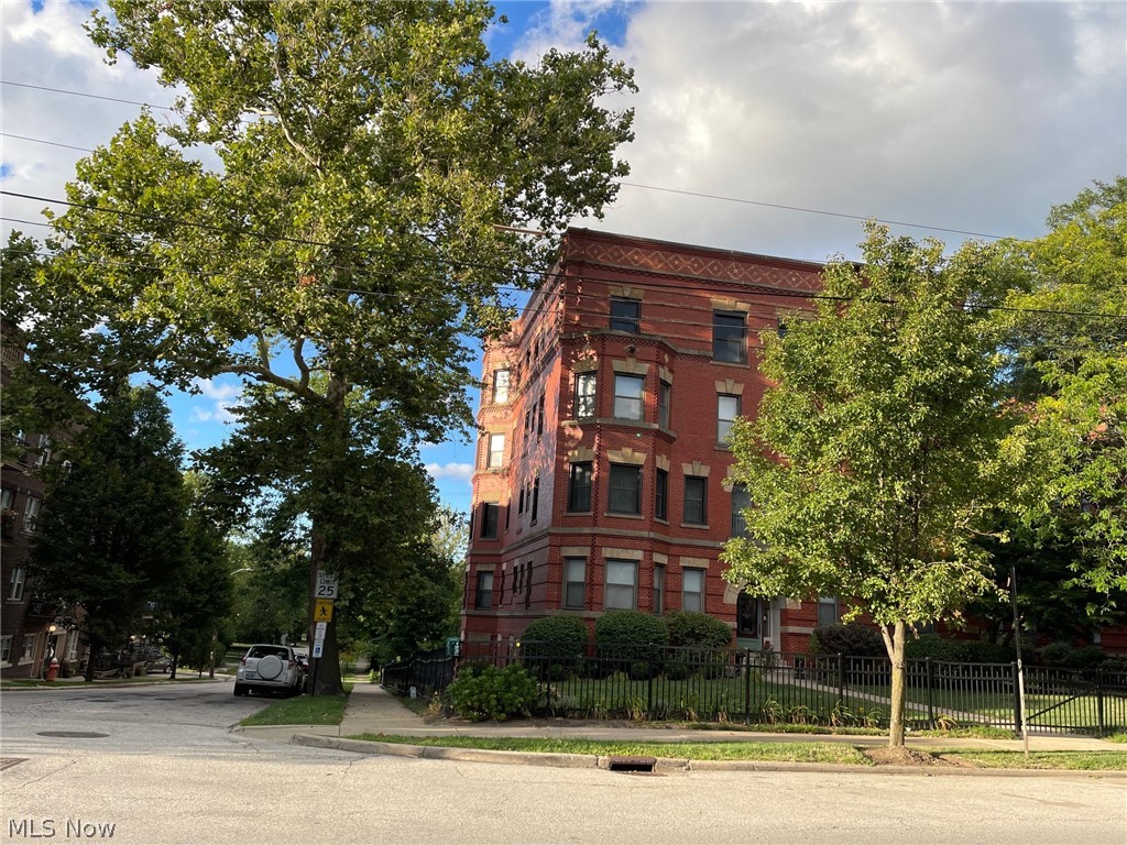 Eastman Condo - Residential