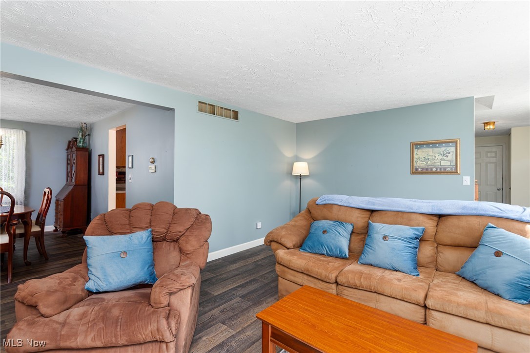 832 Dogwood Trail, Medina, Ohio image 15