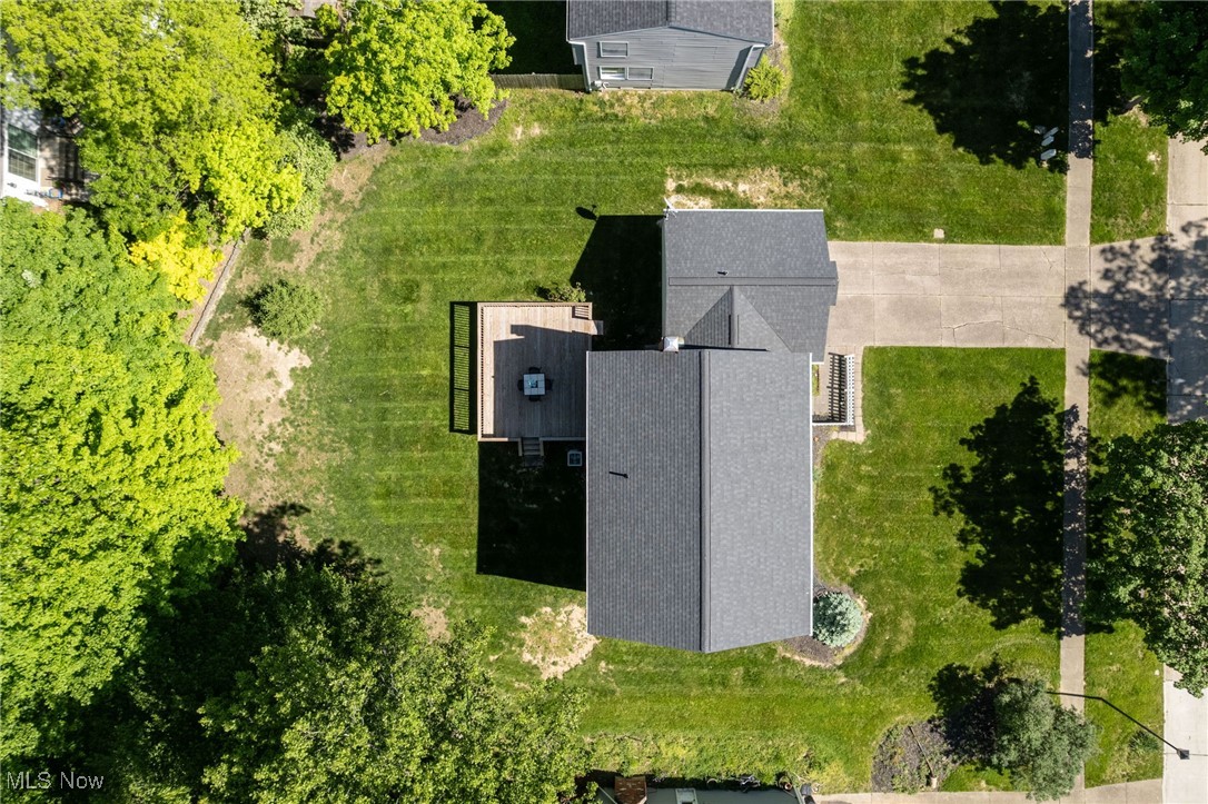 832 Dogwood Trail, Medina, Ohio image 6
