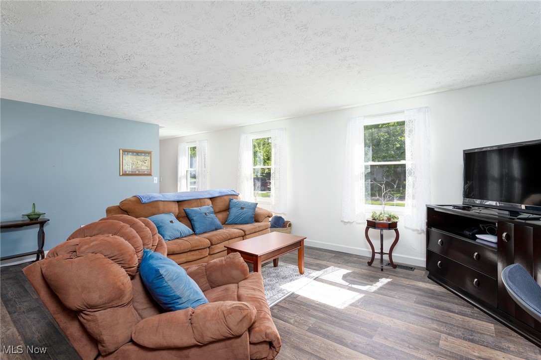 832 Dogwood Trail, Medina, Ohio image 17