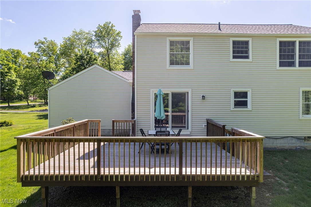 832 Dogwood Trail, Medina, Ohio image 2