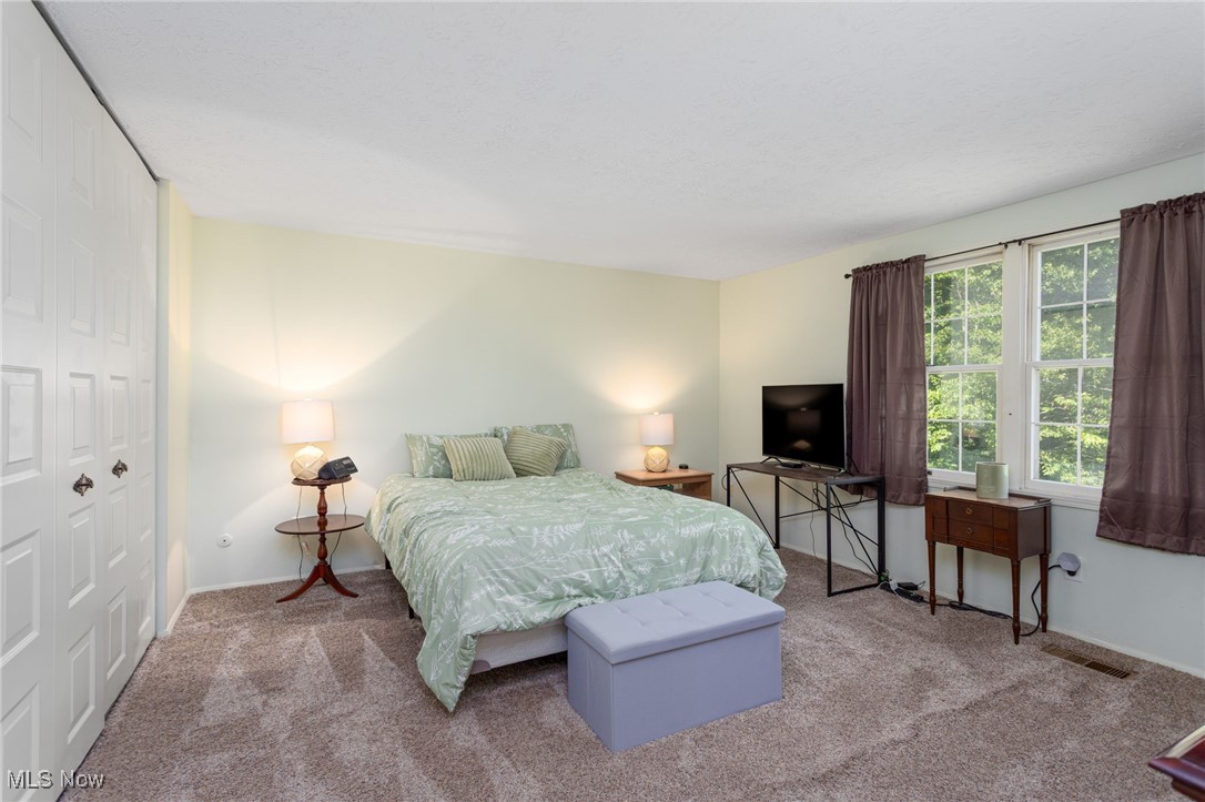 832 Dogwood Trail, Medina, Ohio image 28