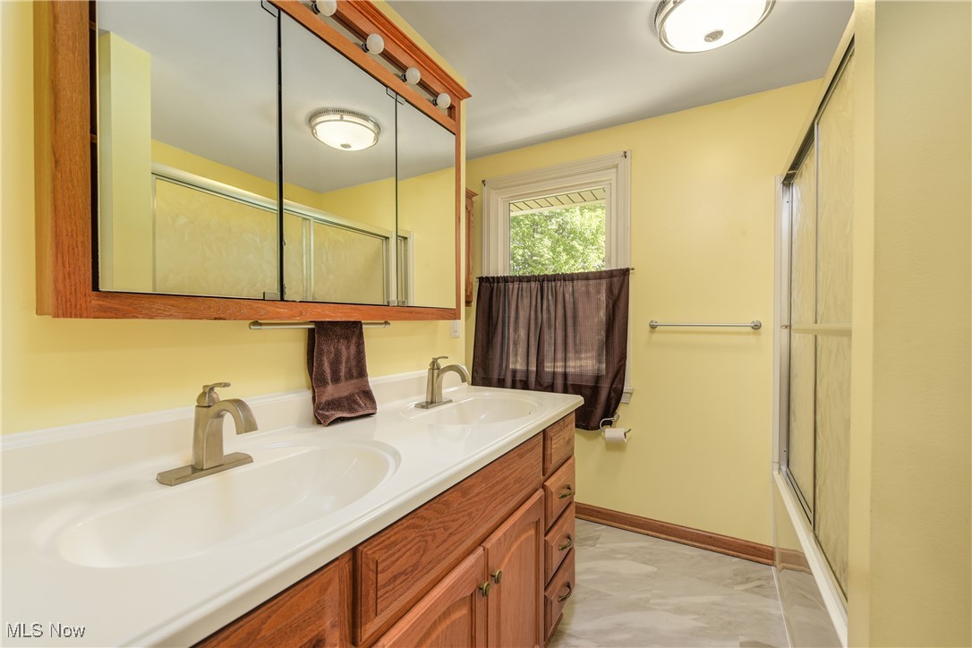 Avon Vineyard - Residential
