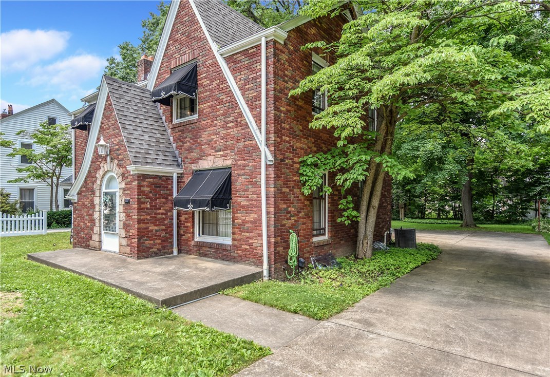 Alburn Realty 08 - Residential