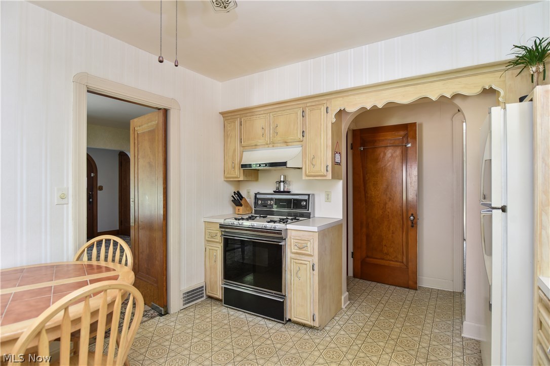 Alburn Realty 08 - Residential