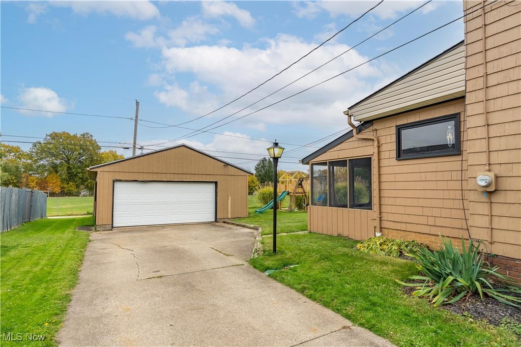 Photo of 2364 Shunk Avenue, Alliance, OH 44601 (MLS # 5181161)