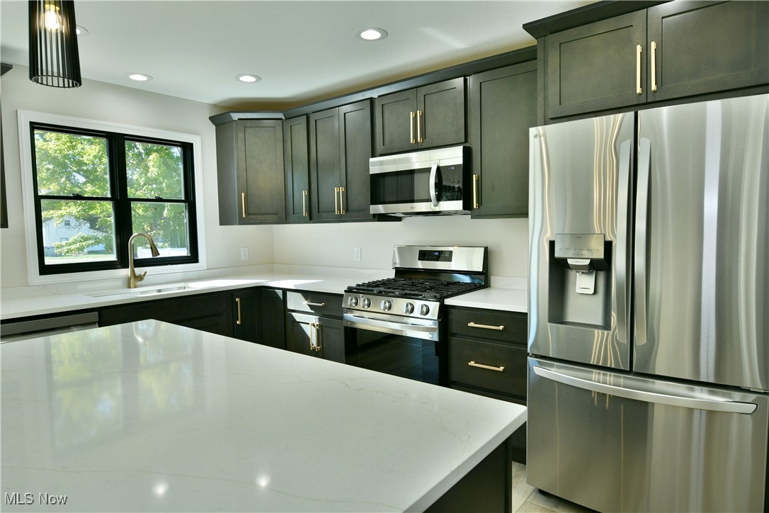 Custer Estate - Residential