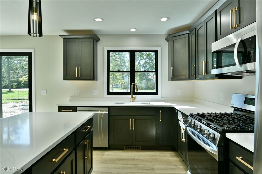 Custer Estate - Residential