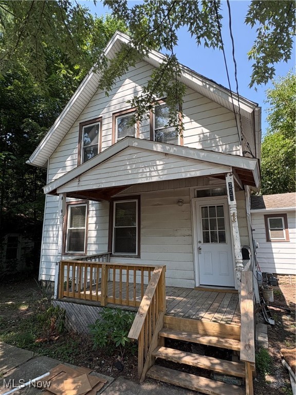 Welcome to this charming and well-maintained 3-bedroom, 1 bath Cape Cod-style home located in the heart of Elyria. Step inside to find a warm and inviting layout that blends classic character with everyday functionality. The spacious living areas are filled with natural light, creating an ideal setting for relaxing or entertaining. A welcoming front porch adds to the home's curb appeal, perfect for enjoying morning coffee or evening sunsets.
The main floor includes a comfortable living room, a dedicated dining area, and a well-appointed kitchen ready for your personal touch. Upstairs, you'll find generously sized bedrooms that offer plenty of space for rest or work-from-home needs. This home has recently been updated with new flooring, freshly painted walls, and brand-new mechanicals, including a hot water tank and furnace.
Outside, the property offers a manageable yard with room to garden, play, or entertain. Conveniently located near local shops, schools, parks, and commuter routes, this home provides easy access to all that Elyria has to offer.
Whether you're looking for a primary resident or a great investment opportunity, this property delivers comfort, charm and potential. Don't miss your chance to make this house your home. Schedule your showing today.