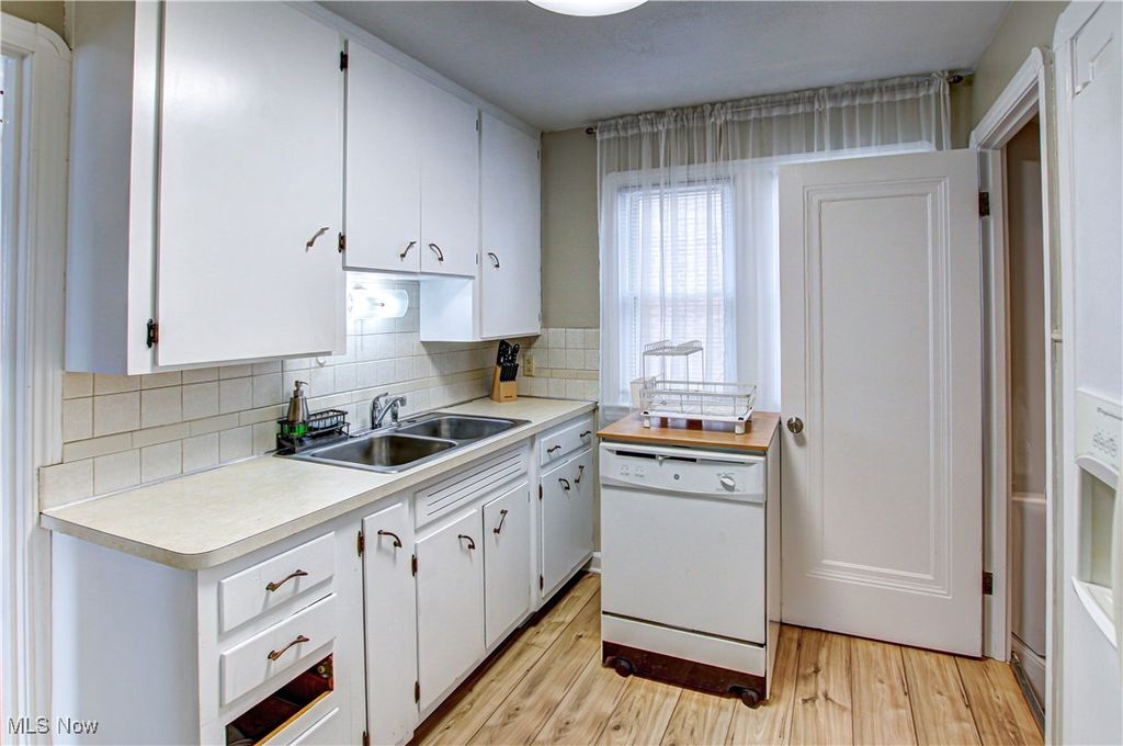 Photo of 4931 W 14th Street, Cleveland, OH 44109 (MLS # 5179234)