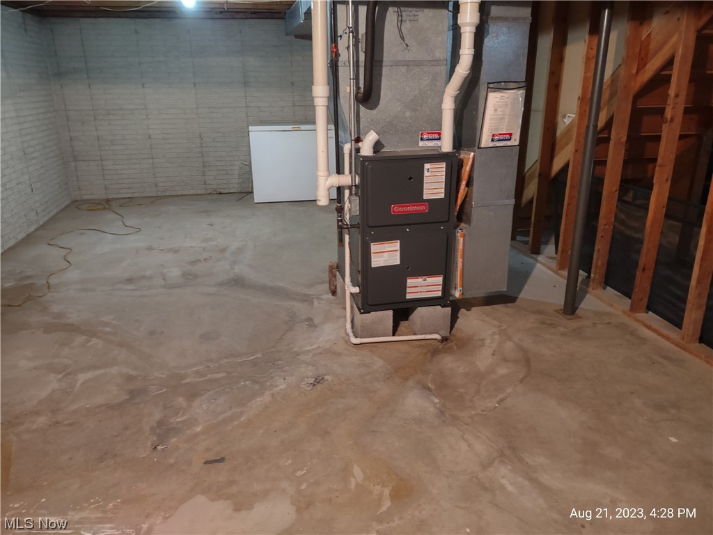 Henrietta 12 - Residential