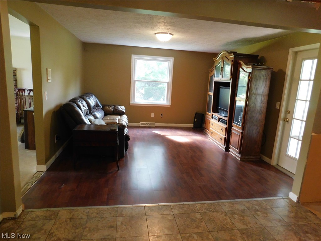 Henrietta 12 - Residential