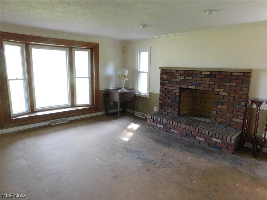 Henrietta 12 - Residential