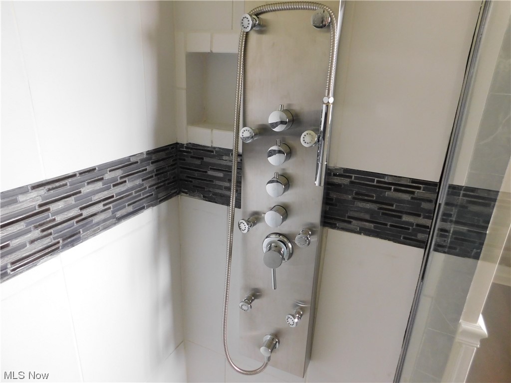 Henrietta 12 - Residential