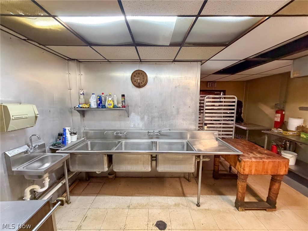Smiths Add 02 - Commercial Sale