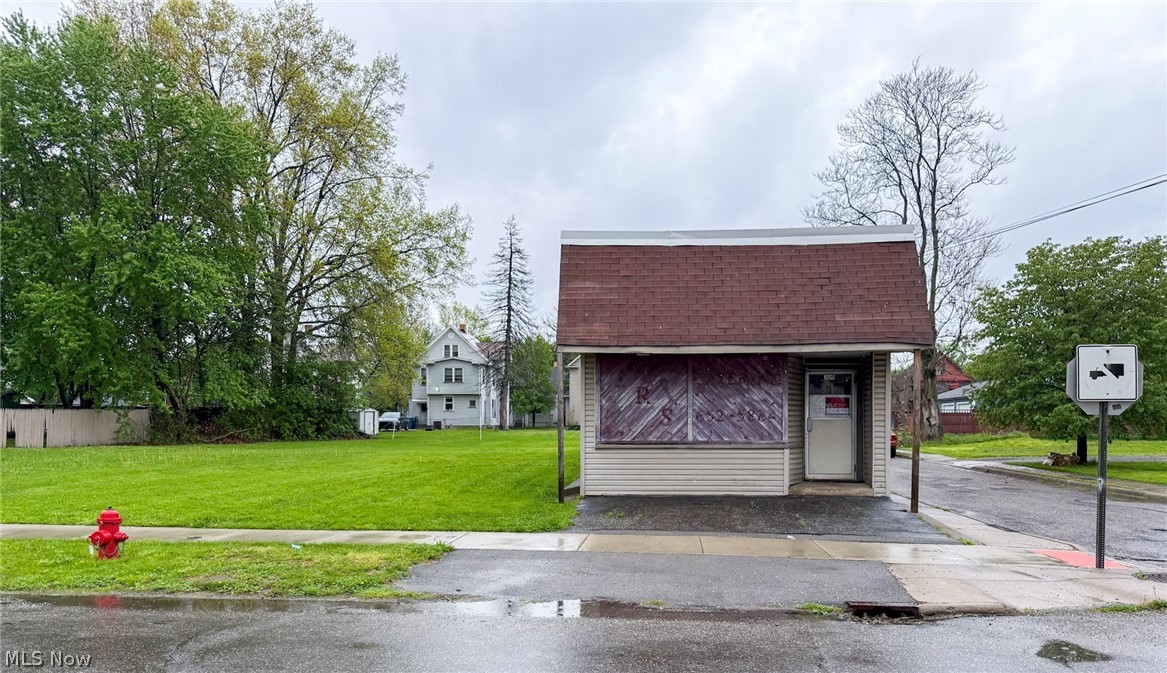 Smiths Add 02 - Commercial Sale